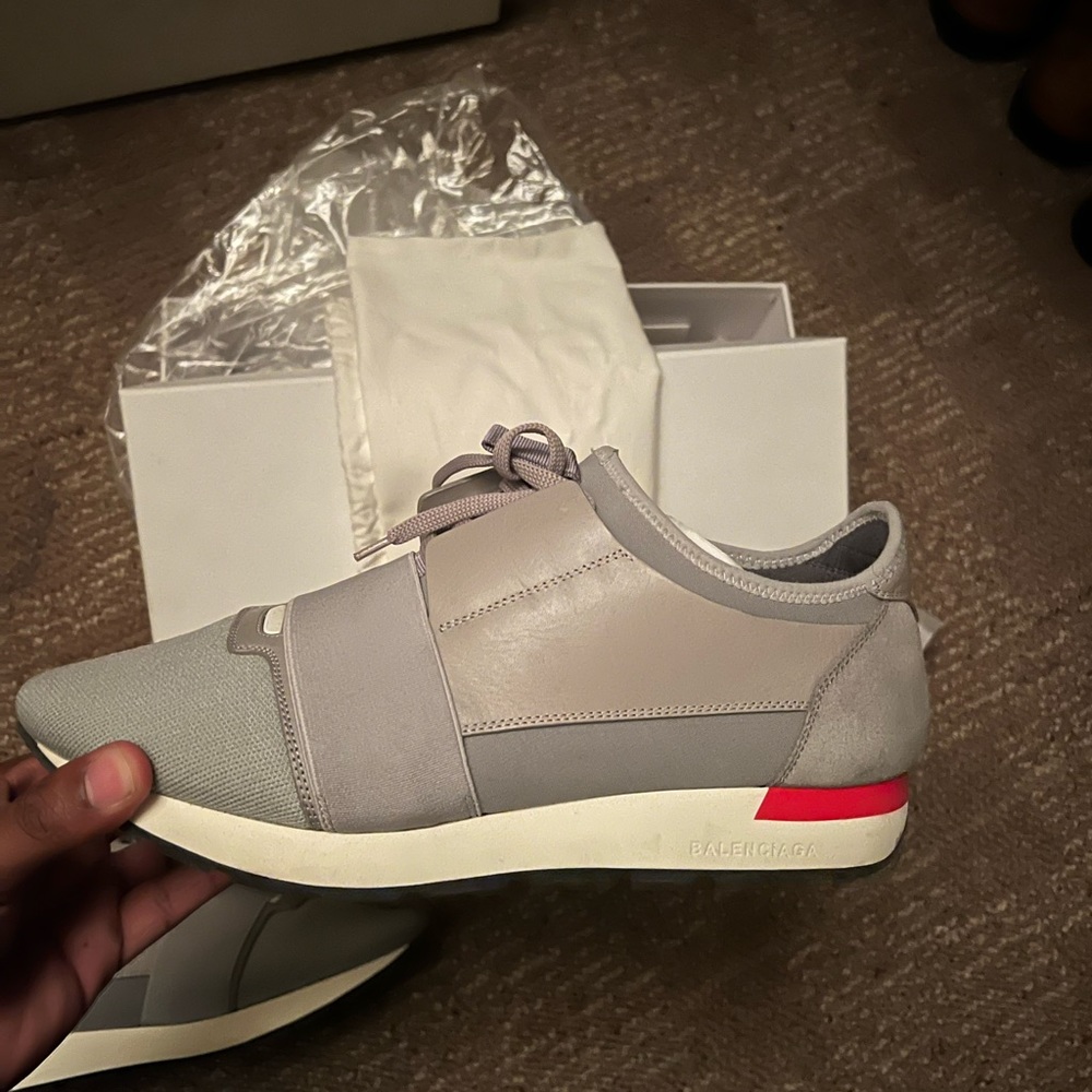 Balenciaga runners size 43